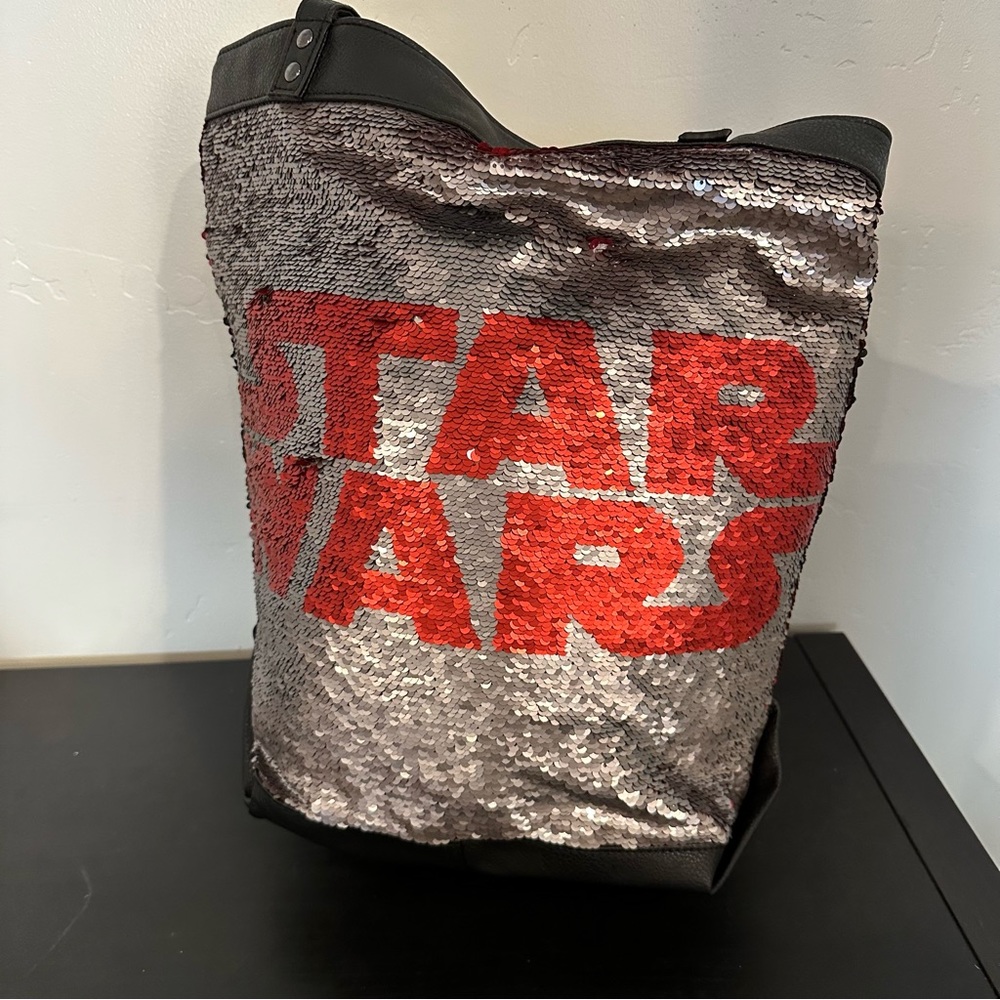 Star Wars flip sequins bag